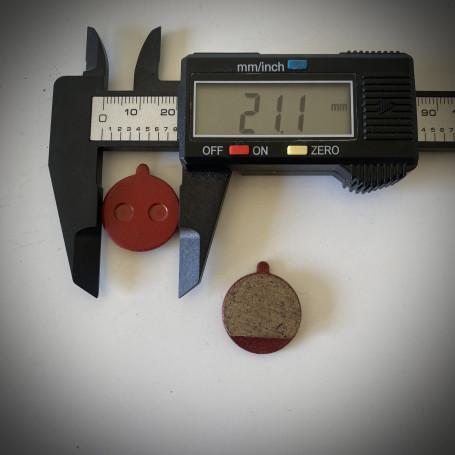 Set placute frana trotineta 21.5 mm cu bolt